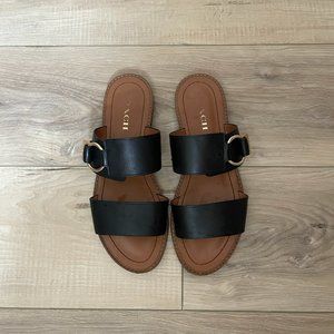 Coach Slide Sandals black & gold sz 9